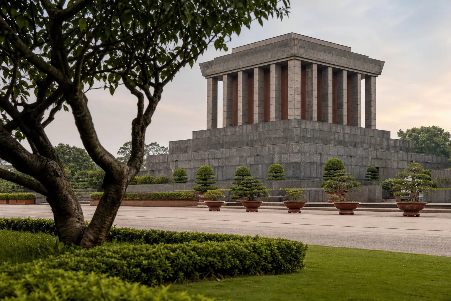 3. Ho-Chi-Minh-Mausoleum: Vietnams wichtigster Gedenkort