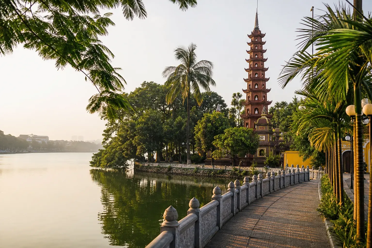 8. Westsee & Tran-Quoc-Pagode: Hanois ruhige Seite